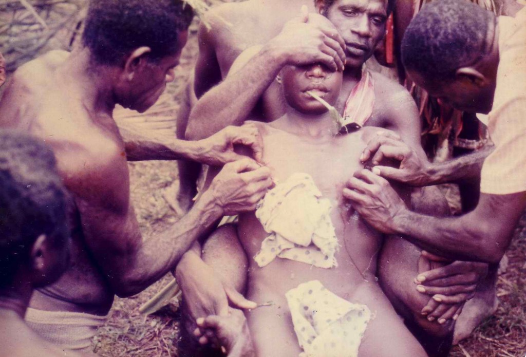 Sepik_River_initiations_1975,_7
