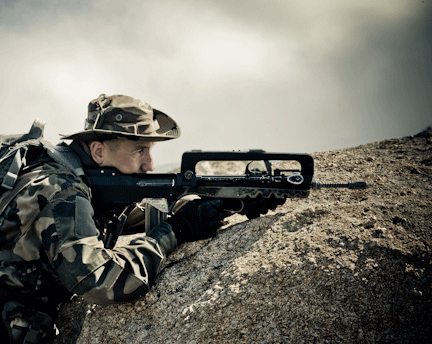 FAMAS