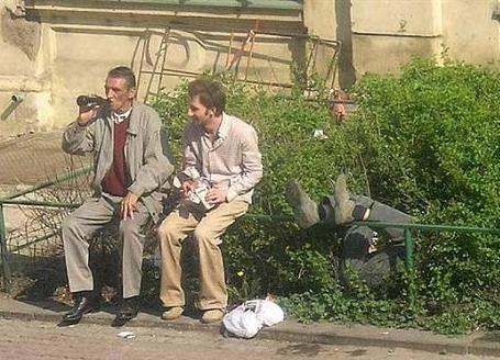 pijanci-vidi-treceg