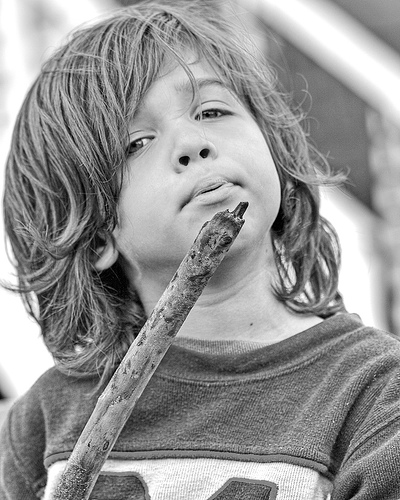 poking_sticks_03