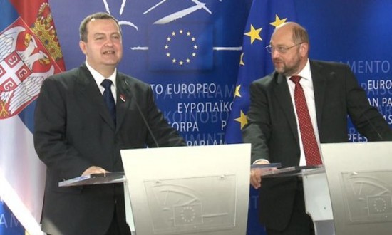 - Ivice, nešto si mi se podgojio! - Ja to ne vidim tako.